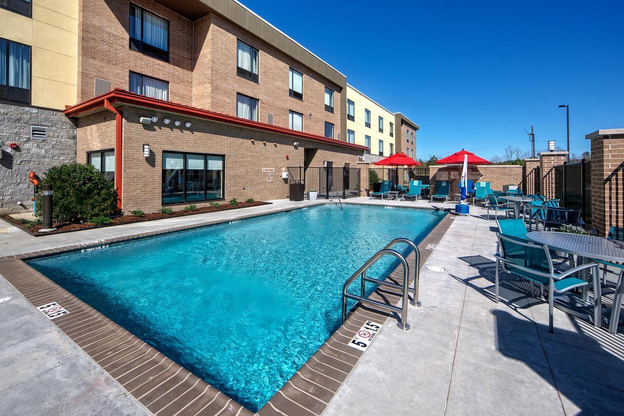 Towneplace Suites By Marriott Hattiesburg Exteriör bild