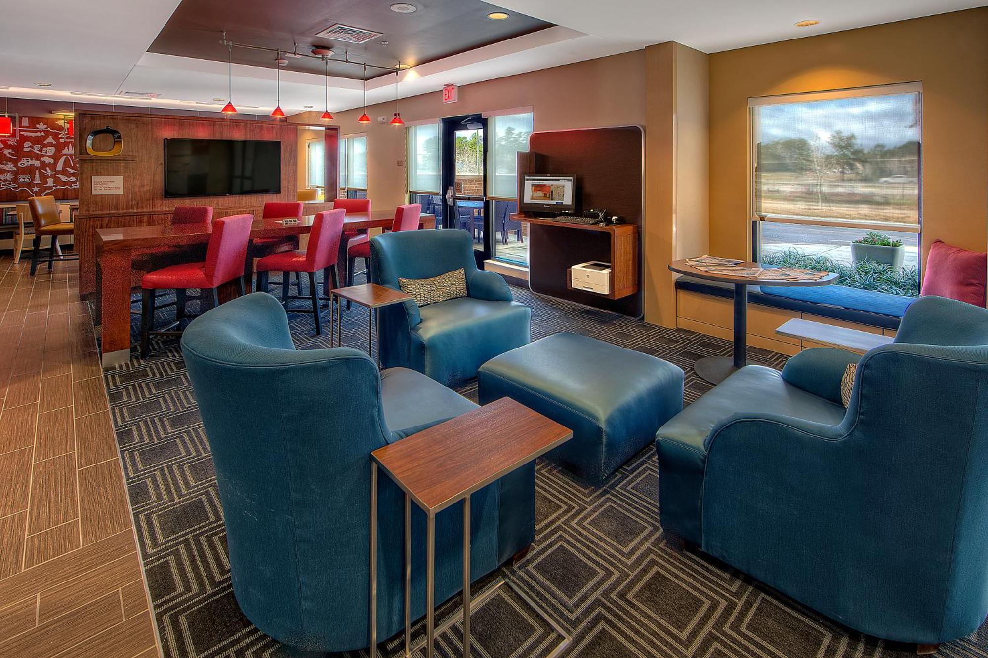 Towneplace Suites By Marriott Hattiesburg Exteriör bild