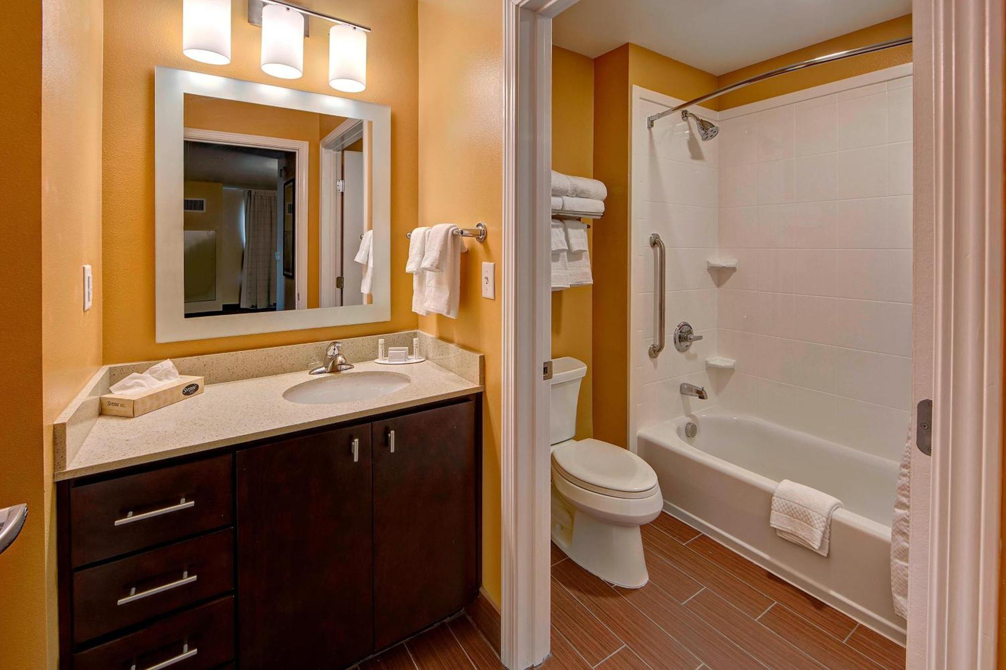 Towneplace Suites By Marriott Hattiesburg Exteriör bild
