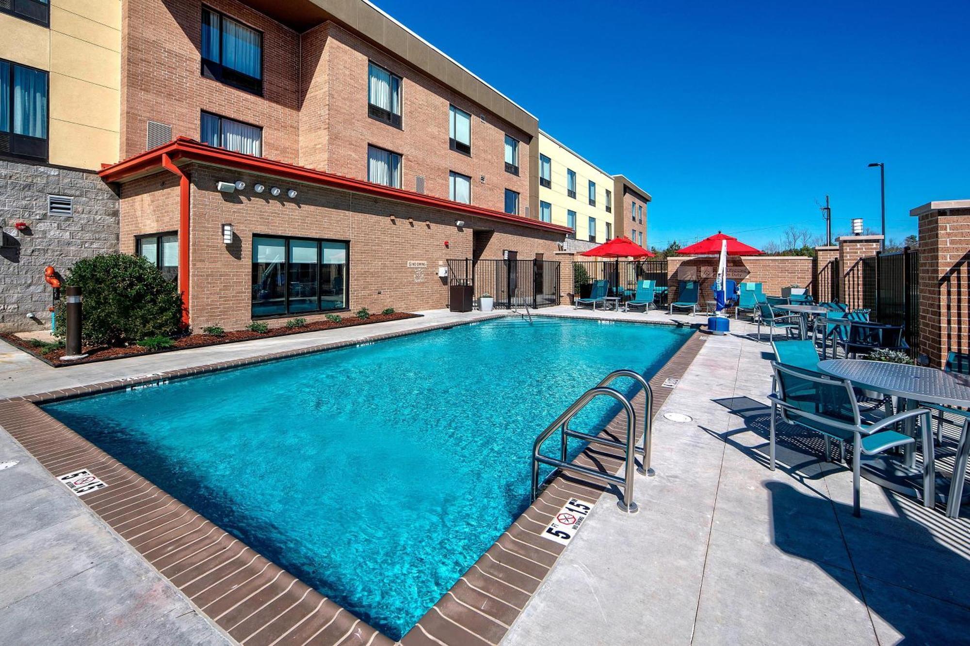 Towneplace Suites By Marriott Hattiesburg Exteriör bild